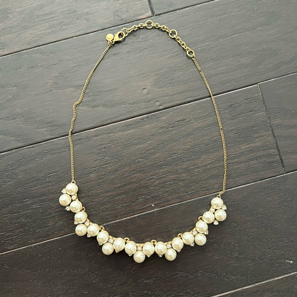 Pearl statement necklace